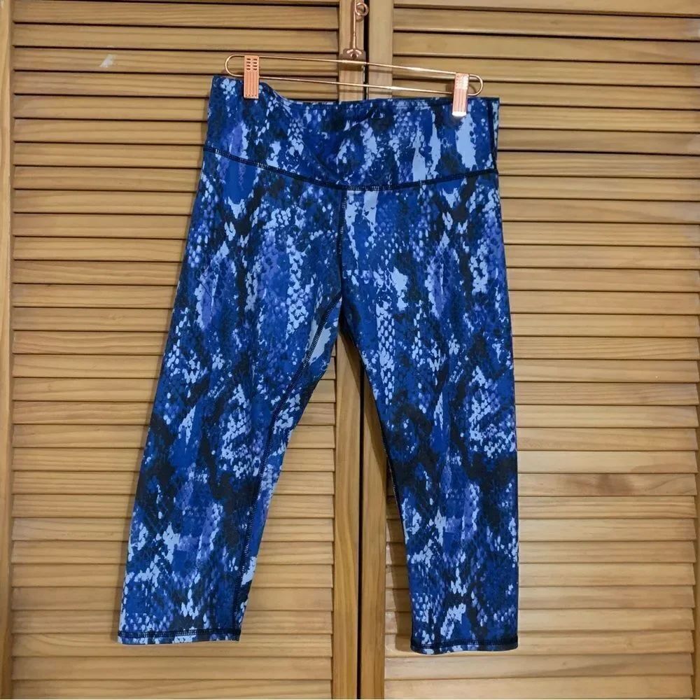 ALO Yoga Crop Leggings size Small
